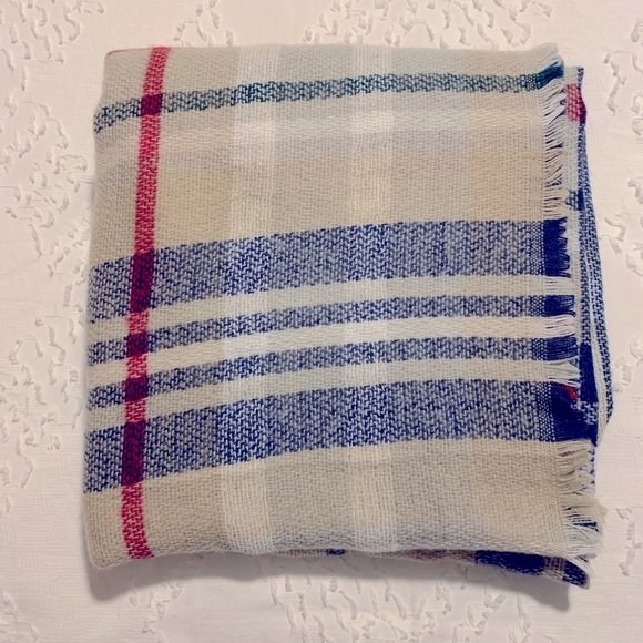 Plaid Blanket Scarf - Picture 4 of 6